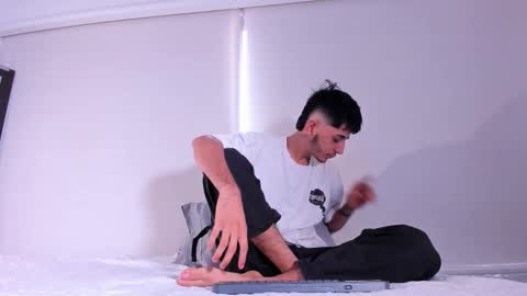 j_martony online show from 11/25/25, 12:05