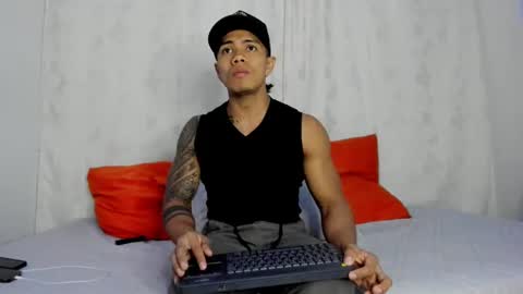 i am juan musiry independent model  online show from 03/09/25, 05:44
