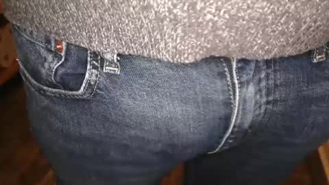 Snapshot of ja2923 chatting on 02/21/25, 01:55 ja2923 online show from 02/21/25, 01:55