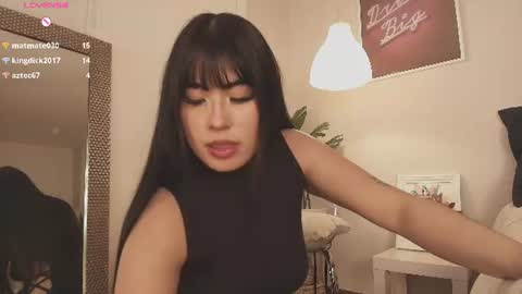 Jade online show from 06/11/26, 12:32