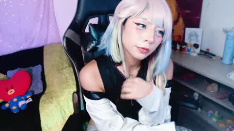 jade 18  online show from 02/28/26, 02:01