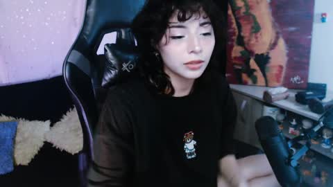 Snapshot of jaadee18 chatting on 04/01/26, 01:06 jade 18 online show from 04/01/26, 01:06