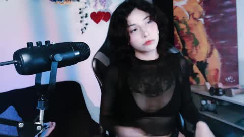 Snapshot of jaadee18 chatting on 04/24/26, 01:41 jade 18 online show from 04/24/26, 01:41