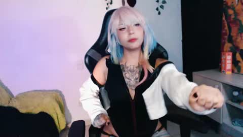 Snapshot of jaadee18 chatting on 06/25/26, 06:07 jade 18 online show from 06/25/26, 06:07