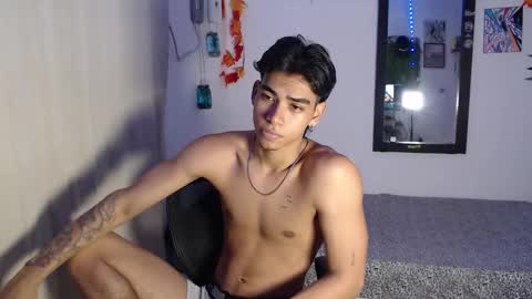 Snapshot of jack160724 chatting on 12/18/25, 10:49 jack160724 online show from 12/18/25, 10:49
