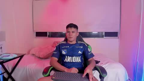 Snapshot of jack_castell chatting on 01/06/26, 12:36 JACK CASTELL online show from 01/06/26, 12:36