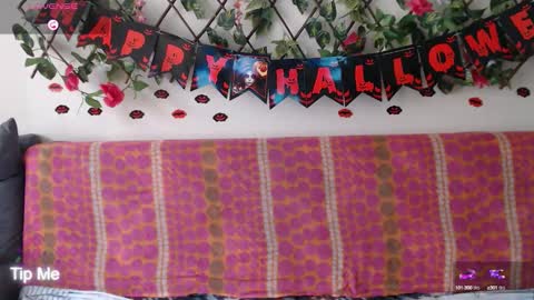 Jack and Emily online show from 10/17/25, 05:04