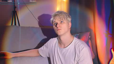 Snapshot of jack_frozt chatting on 11/07/25, 04:23 brestonsweet online show from 11/07/25, 04:23