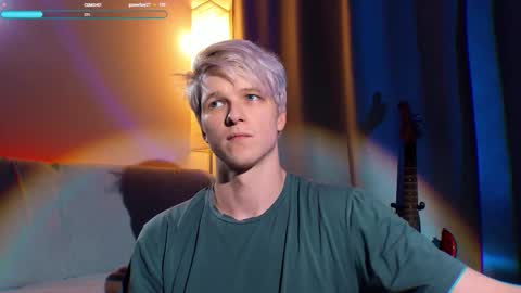 Snapshot of jack_frozt chatting on 12/02/25, 02:39 brestonsweet online show from 12/02/25, 02:39