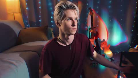 Snapshot of jack_frozt chatting on 12/21/25, 05:03 brestonsweet online show from 12/21/25, 05:03