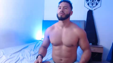 Snapshot of jack_master_muscle chatting on 02/10/25, 08:00 jack and leah online show from 02/10/25, 08:00