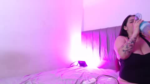 Snapshot of jack_master_muscle chatting on 03/08/25, 03:17 jack and leah online show from 03/08/25, 03:17