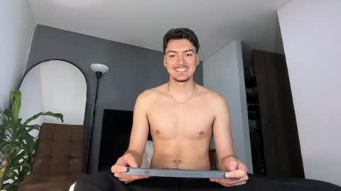 Snapshot of jack_norizz chatting on 04/08/26, 10:37 INDEPENDENT MODEL online show from 04/08/26, 10:37