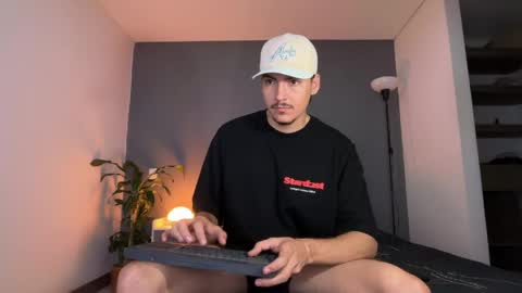 Snapshot of jack_norizz chatting on 05/11/26, 10:32 INDEPENDENT MODEL online show from 05/11/26, 10:32