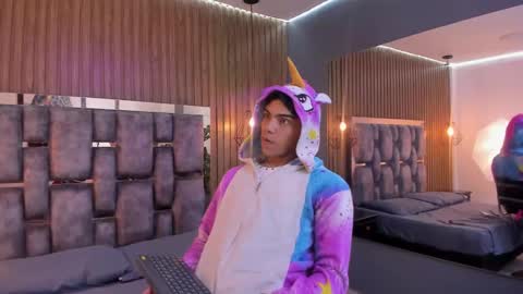 Snapshot of jack_sammy chatting on 11/23/25, 04:45 Jack online show from 11/23/25, 04:45