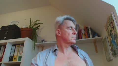 jackblack650 online show from 11/12/25, 10:04