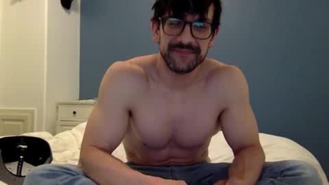 Snapshot of jackcharloe chatting on 11/01/25, 05:53 jackcharloe online show from 11/01/25, 05:53