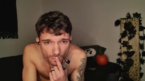 Snapshot of jackdesfeux chatting on 10/27/25, 10:41 Jack online show from 10/27/25, 10:41