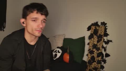 Snapshot of jackdesfeux chatting on 10/29/25, 08:49 Jack online show from 10/29/25, 08:49