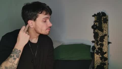 Snapshot of jackdesfeux chatting on 11/11/25, 10:54 Jack online show from 11/11/25, 10:54