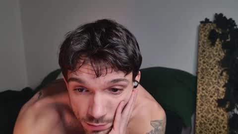 Snapshot of jackdesfeux chatting on 11/28/25, 11:57 Jack online show from 11/28/25, 11:57