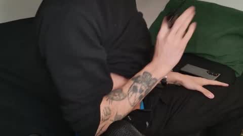 Snapshot of jackdesfeux chatting on 12/21/25, 10:28 Jack online show from 12/21/25, 10:28