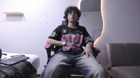 Snapshot of jackestaylor chatting on 02/20/26, 06:10 Jackes Taylor online show from 02/20/26, 06:10