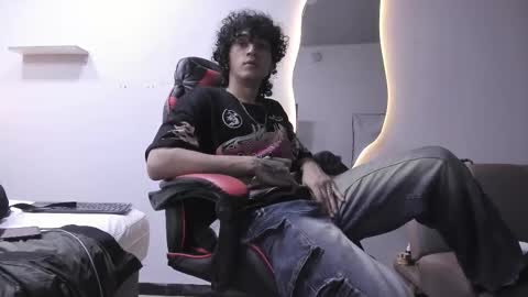 Snapshot of jackestaylor chatting on 02/20/26, 06:26 Jackes Taylor online show from 02/20/26, 06:26