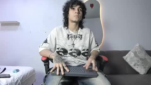 Snapshot of jackestaylor chatting on 03/16/26, 06:06 Jackes Taylor online show from 03/16/26, 06:06