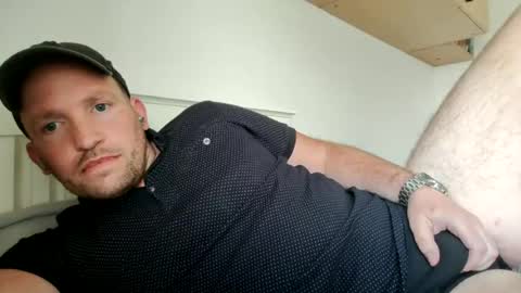 Snapshot of jackhillman3110 chatting on 06/14/26, 01:57 jackhillman3110 online show from 06/14/26, 01:57