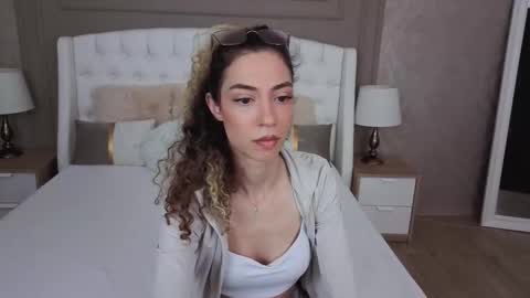 Snapshot of jackie__fox chatting on 03/24/26, 02:11 Jackie online show from 03/24/26, 02:11