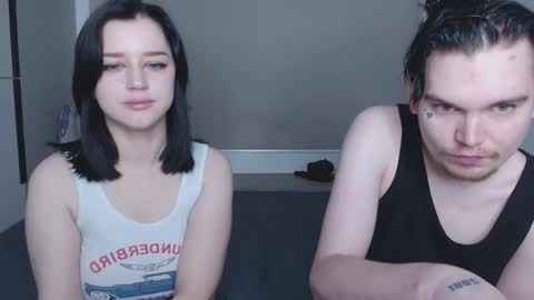 Snapshot of jackoffjillss chatting on 10/17/25, 07:16 JackOffJillss online show from 10/17/25, 07:16