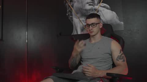 Jackson Olsen online show from 11/12/25, 08:30