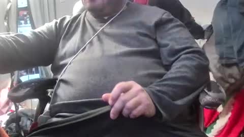 Snapshot of jacksonp41 chatting on 12/24/24, 12:11 jacksonp41 online show from 12/24/24, 12:11