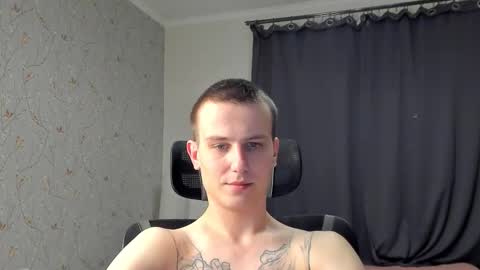 Snapshot of jacksonvox chatting on 12/14/25, 10:03 Nikolay online show from 12/14/25, 10:03