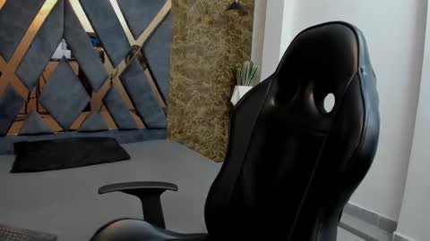 Jaco online show from 12/17/25, 11:33