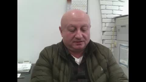 Snapshot of jacob_bron chatting on 12/20/25, 08:16 jacob_bron online show from 12/20/25, 08:16