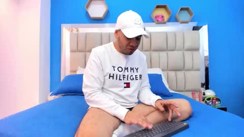 Snapshot of jacob_garcia_ chatting on 10/15/25, 07:14 jacob_garcia_ online show from 10/15/25, 07:14