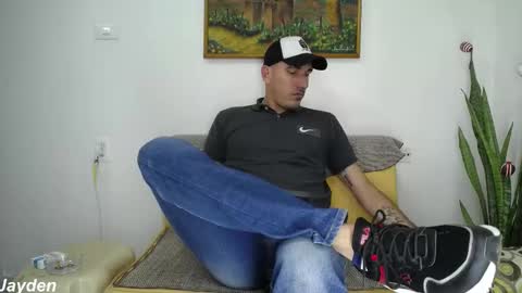 Jacob And Jayden online show from 12/02/25, 06:47