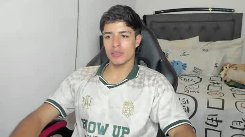 Snapshot of jacobbakerr chatting on 05/13/26, 05:16 Jacobbakerr online show from 05/13/26, 05:16