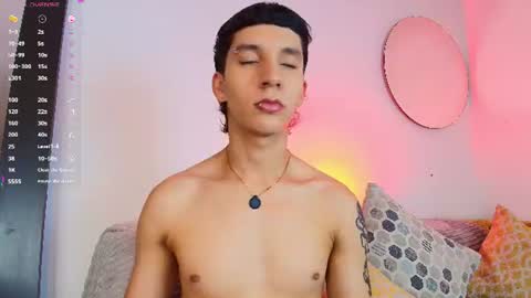 Snapshot of jacobo__parker21 chatting on 06/17/26, 02:25 jacobo parker online show from 06/17/26, 02:25