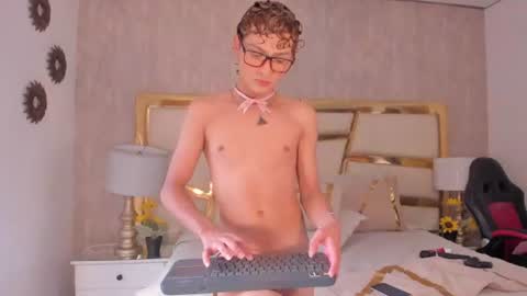 Snapshot of jacobrusso chatting on 07/18/26, 06:34 jacobrusso online show from 07/18/26, 06:34