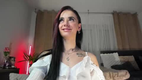 Snapshot of jacquelinehex chatting on 03/04/26, 03:01 Jacqueline online show from 03/04/26, 03:01