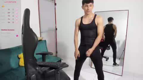 Snapshot of jacques_cardiet chatting on 01/14/25, 08:59 jacobo online show from 01/14/25, 08:59