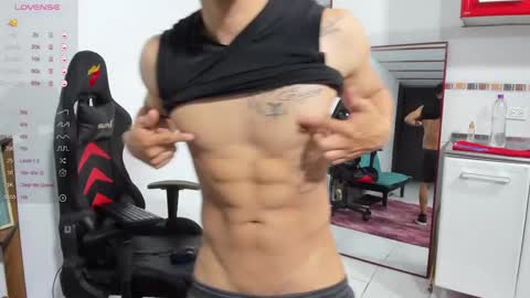 Snapshot of jacques_cardiet chatting on 02/18/25, 07:10 jacobo online show from 02/18/25, 07:10