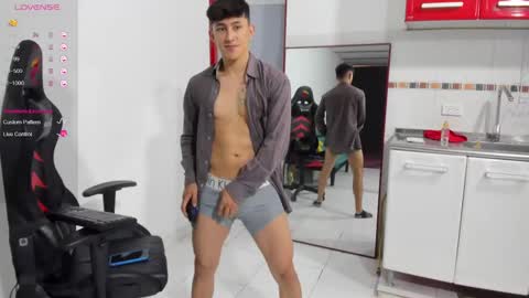 Snapshot of jacques_cardiet chatting on 02/20/25, 06:13 jacobo online show from 02/20/25, 06:13