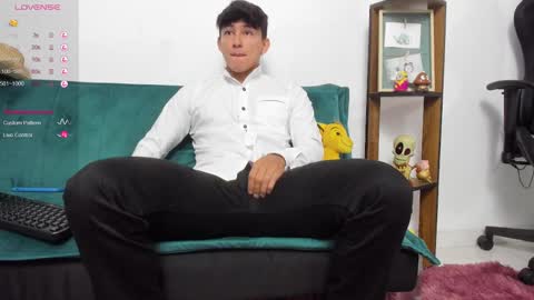 Snapshot of jacques_cardiet chatting on 03/06/25, 12:30 jacobo online show from 03/06/25, 12:30