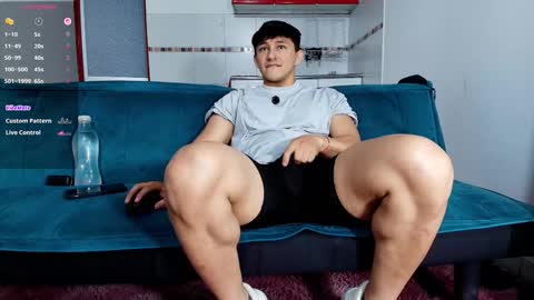 Snapshot of jacques_cardiet chatting on 12/02/25, 02:23 jacobo online show from 12/02/25, 02:23