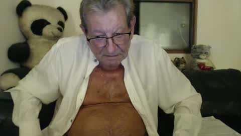 Snapshot of jacques_de_france chatting on 02/22/25, 05:44 Jacques online show from 02/22/25, 05:44