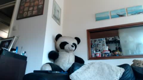 Snapshot of jacques_de_france chatting on 07/17/26, 02:34 Jacques online show from 07/17/26, 02:34